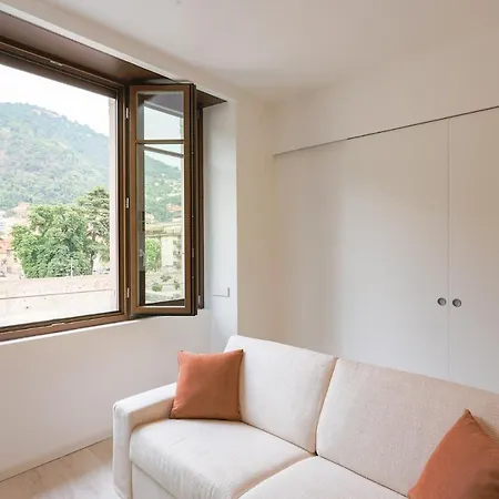 Bellini - By My In Apartment Como
