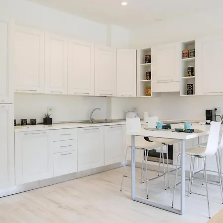 Bellini - By My In Apartman *